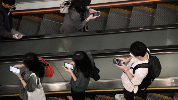 Whatsapp帳戶騎劫案大增！騙徒一招掩人耳目！商人被騙過百萬