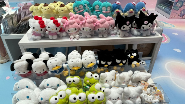 Sanrio期間限定店登陸元朗！全新sanrio抽卡機+大口仔見面會