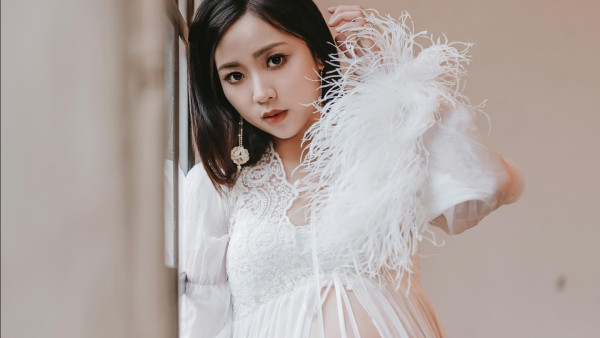 口罩小姐冠軍｜浩南鄭伊琪卸貨在即晒大肚相 IG分享緊張心情：仲有九日見到小B啦