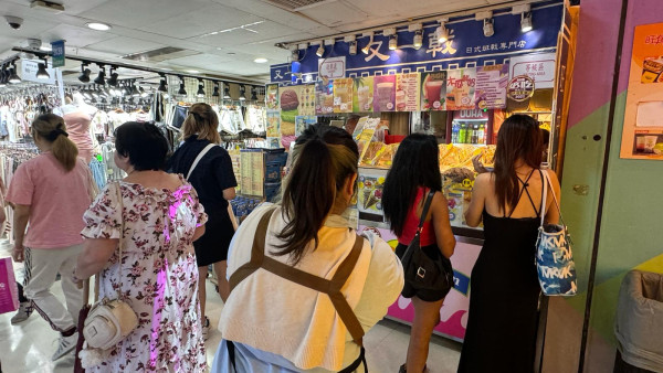 日式班戟專門店$20/8球抵食雪糕 奶油曲奇/抹茶/豆腐13款口味任揀