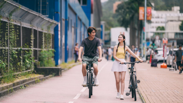 圍方請大家免費踩單車！長跑訓練工作坊/大型瑜伽體驗日