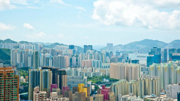 香港樓價連跌13星期！創逾8年新低 全港呢3區最多「減價盤」