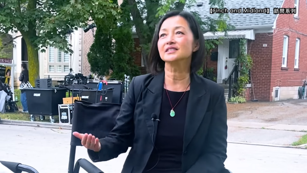 54歲前港姐季軍李綺虹近照曝光 真實狀態竟被75歲鮑起靜比下去