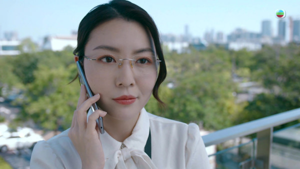 企業強人｜尹詩沛演性感機心女秘書大反差 1個月內激減8磅跳出師奶框框