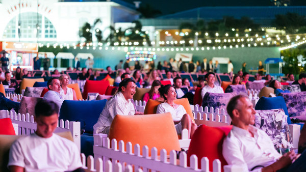 戶外電影院回歸中環海濱！逾15款經典猛片+35款口味意大利雪糕