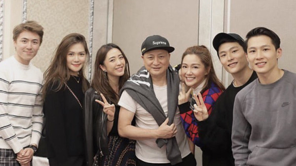 湯鎮業大女湯愛嘉現身名媛晚宴近照曝光！婚後1年升級超索人妻更顯成熟女人味