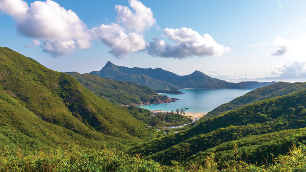 內地男行山缺水抽筋險掉性命！埋怨山上缺乏1種設施？網民鬧爆無邏輯