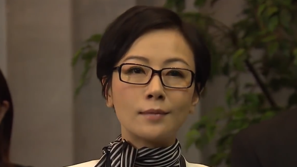 55歲袁潔瑩久違露面最新近照曝光 一代女神雙頰凹陷惹粉絲擔心