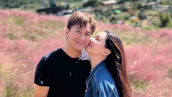 湯洛雯家族旅行父母罕有出鏡 爸爸湯鎮宗近況曝光！馬國明做跟得女婿