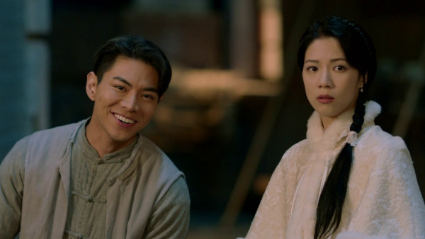 巾幗梟雄之懸崖｜陳曉華唯美「玩風」浪漫談情滲仙氣 甜美腰果眼獲讚有袁詠儀影子