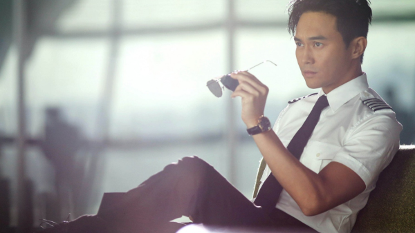 16歲少女搭飛機慘遭陌生男性騷擾！飛機師1霸氣行動將犯人繩之於法！