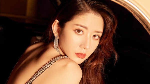 陳嘉慧與老公東區走廊發生交通事故 據知意外撞車後受輕傷送院觀察