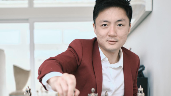 鍾培生親爆很多長得好看又有錢的女生被包養 網民神回覆：好有說服力！