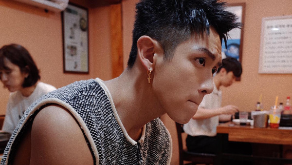 33歲男神被銅鑼灣野生捕獲 網民認錯TVB小生：第一眼以為係馬國明