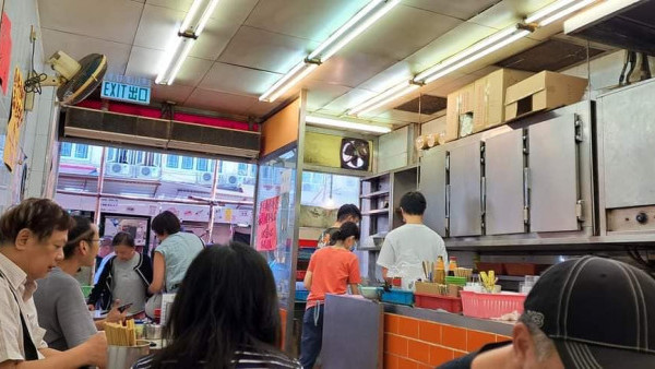 深水埗老字號雲吞麵宣佈結業 屹立逾30年街坊嘆可惜：廿年前救港