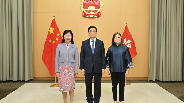  楊潤雄被免職｜羅淑佩接任文體旅局局長 任職政府逾35年做過咁多崗位