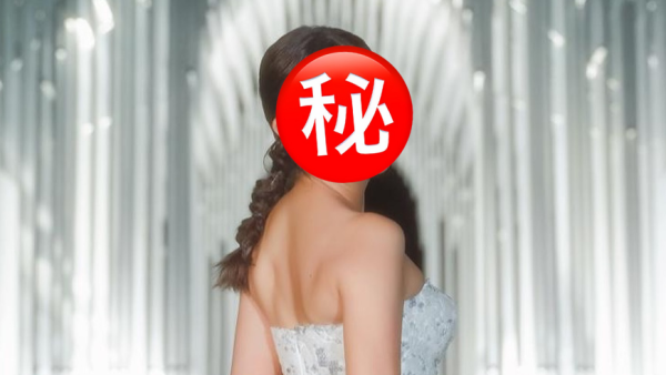 TVB視帝老婆寬鬆衫遮肚出遊孕味濃 屢傳懷孕喜訊疑似佗第二胎？