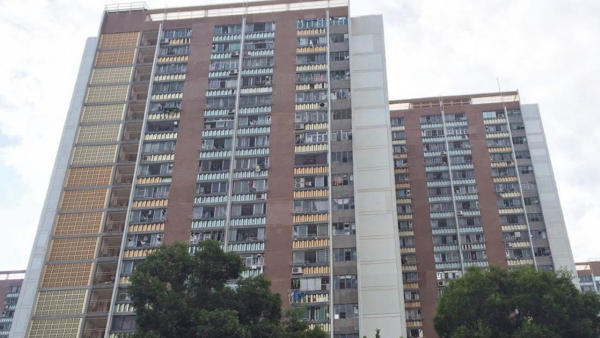 排公屋7年獲高層靚景單位 位置極好！港女1原因忍痛放棄...原來鄰居爆料上戶搬遷原因