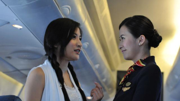 港女上飛機發現突然來月經 UO空姐一舉動極暖心 網民分享類似經歷