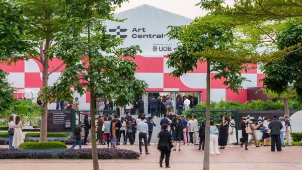 Art Central 2025︱Art Central 3.26-30 回歸中環海濱！附門票優惠/開放時間/交通方式