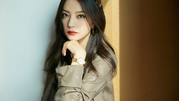 趙薇離婚｜趙薇微博突然宣布離婚消息 與老公黃有龍劃清界線