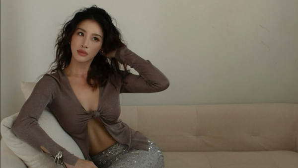 郭珮文真空上陣胸前綁結騷身材 中門大開驚現驕人上圍縮水？