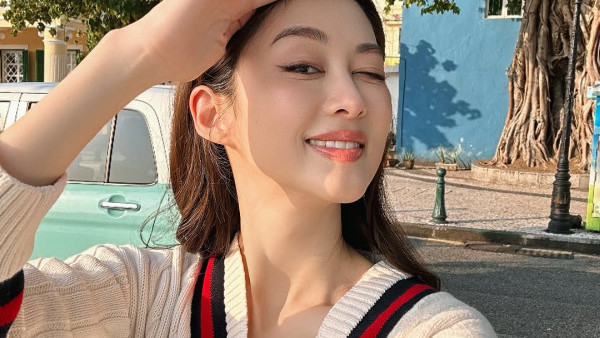 40歲岑麗香童顏自拍獲讚看不出年齡 兩孩之母保養得宜似少女