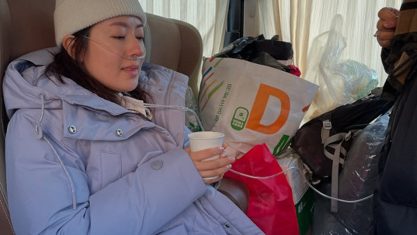 唐詩詠攀山越嶺遊西藏出現高山反應 IG貼真實狀況：立即吸氧氣