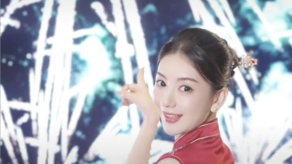 「天王嫂」方媛清純家居look示人極少女！意外曝光複式豪宅一角網民驚訝：大過我間房