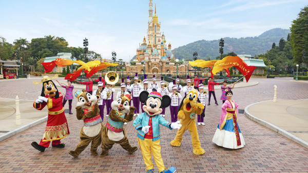 香港迪士尼樂園2025年新春派對！Duffy與好友新年掛件扭蛋/限定毛公仔/ 22cm特大煎堆