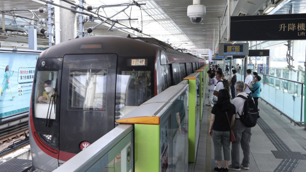 農曆新年交通|年廿九港鐵通宵行駛 年初二加密班次 九巴路線新年特別安排