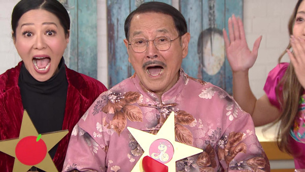 乙巳年吉星高照年初一｜劉丹抽中足金金蛇開心到想喊 「我入咗TVB幾廿年從來未中過獎」