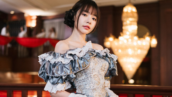 林明禎新年著緊身旗袍雙手揸桔拜年 透視傲人上圍逼爆衫靚相遭瘋傳