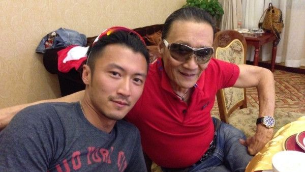 謝霆鋒家庭世紀大合照最新曝光 謝賢傳中風後罕有露面近照見精神