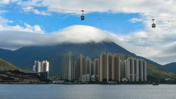 港版富士山！大東山變「雪山」天文台拆解1原因形成山帽雲