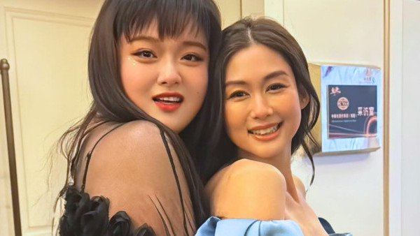 「細細粒」陳嘉佳與岑麗香合照10年前後對比判若兩人  成功摵甩百磅自信爆滿！