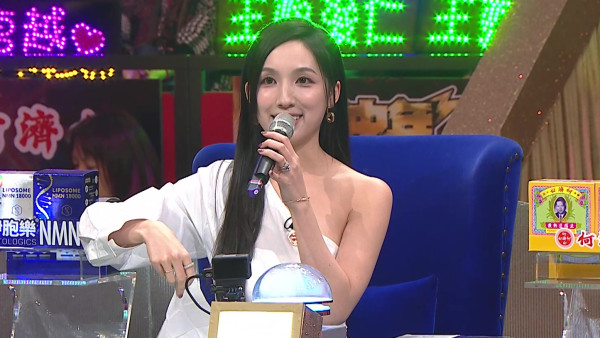 中年好聲音3｜音樂女神海兒斜膊仙氣Look 同呢位男參賽者大玩紙巾互動