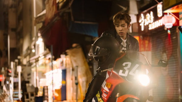 TysonYoshi新歌《1994》MV復刻古惑仔 炒車戲報銷名貴跑車：我就快破產