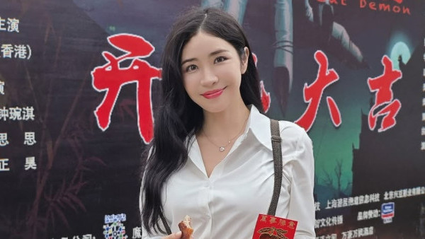 前東張女神利穎怡離巢後北上拍網劇做女一 享天后級待遇獲多人服侍妝髮