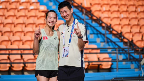 「神奇小子」蘇樺偉宣佈結婚喜訊！與運動員女友任國芬共偕連理