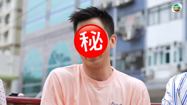 37歲男藝人驚爆遭TVB永不錄用！星二代被媽媽提議回港發展：真係對佢唔住