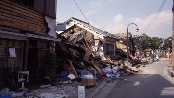 全球各地10日內10宗6級以上地震！大地震隨時爆發！專家籲隨身帶1物救命