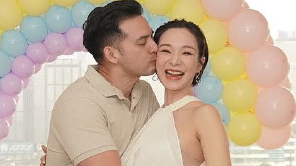 王君馨臨盤在即舉行產前派對公開BB性別！透露計劃順產爆老公必成為心軟爸爸！