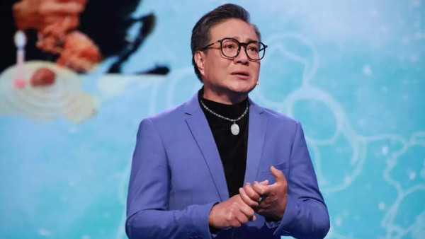 67歲TVB綠葉王減騷風波！怒斥無綫山頭文化苦了演員！曾志偉10字回應惹熱議