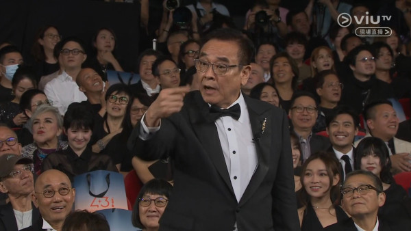 金像獎2025｜爾冬陞突然企起身嚴肅叫停林峯 突發小插曲：「唔食得嘢㗎呢度」