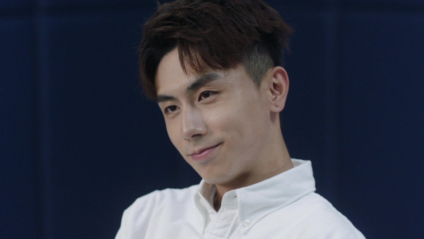 刑偵12｜蔥頭丘梓謙首演變態奸角獲讚眼神超有戲 睇《寒戰》向梁家輝偷師惡補演技