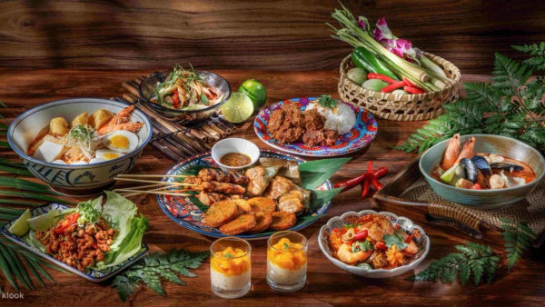 麗思卡爾頓酒店自助餐優惠買2送2！103樓歎海景任食生蠔海鮮/泰式甜品