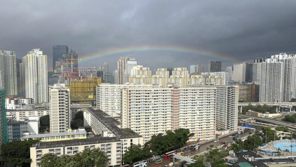 彩虹邨真係有彩虹！市民捕捉罕見一刻 天文台教1招拍攝秘訣