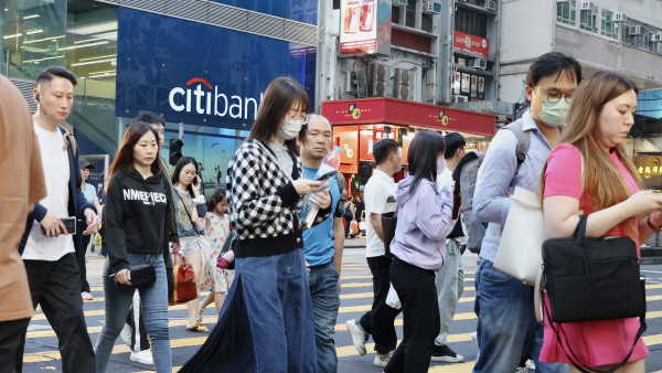 市民憂香港經濟下行！網民分享市況困境 1人1個搵工經歷：裁員不止香港