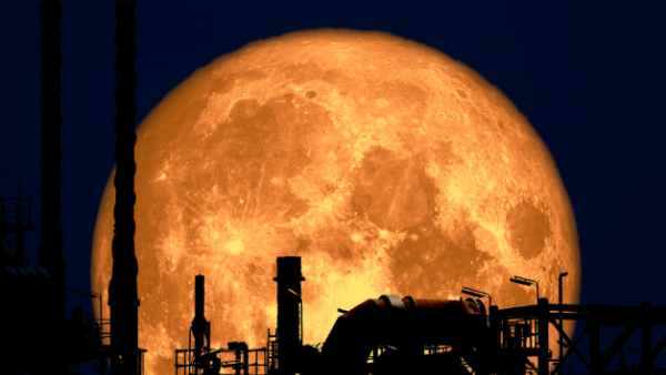 18年一遇「草莓月亮」2025今晚登場罕見天文奇景最佳觀賞攻略